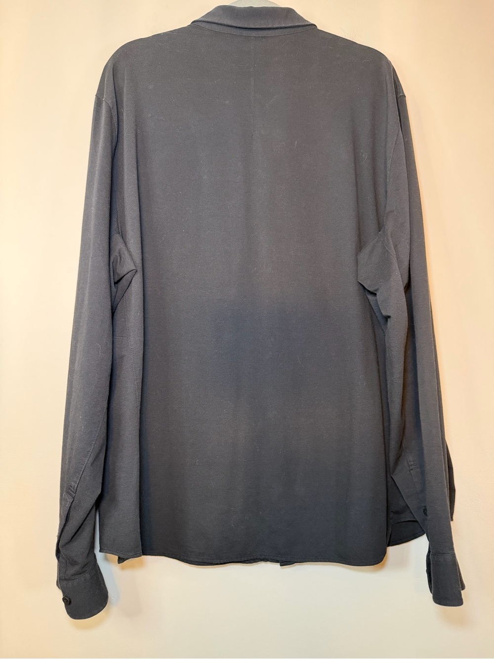 lululemon athletica Men's Long-Sleeve Button-Up Shirt - Charcoal - Picture 7 of 7